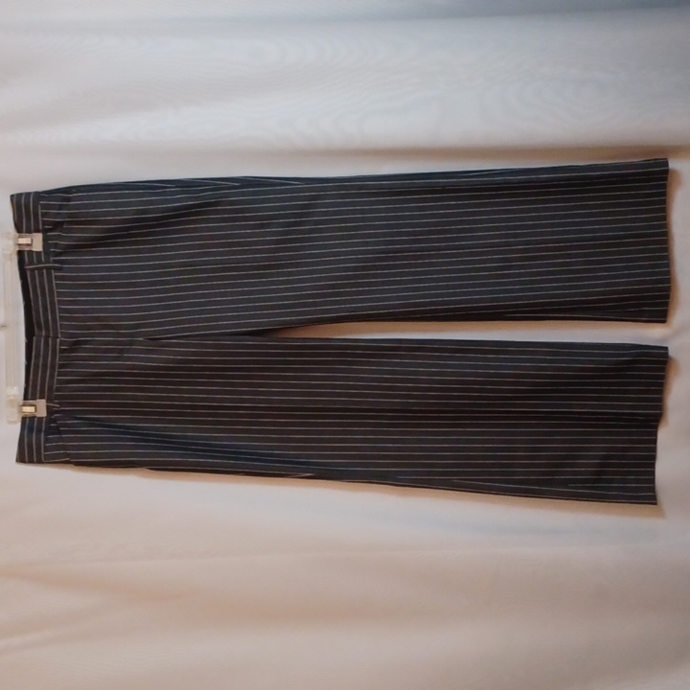 Express Design Studio Gray/White Pin Stripe Wide Leg Pants.10